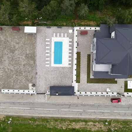 Casa de vacanta Larisa Novaci-Străini Exterior foto